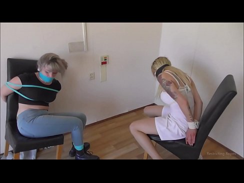 ❤️ Залежний / зв'язаний і з кляпом / дівчина в біді Секс-відео у нас ❌️